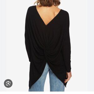 1 state black twist top